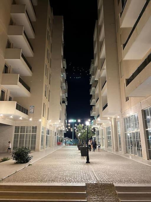 Sphinx Apartment Durres Bagian luar foto